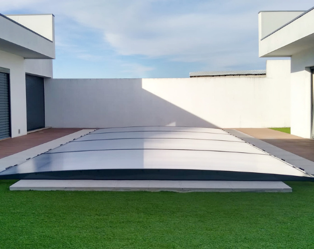 pisina abri de piscine plat